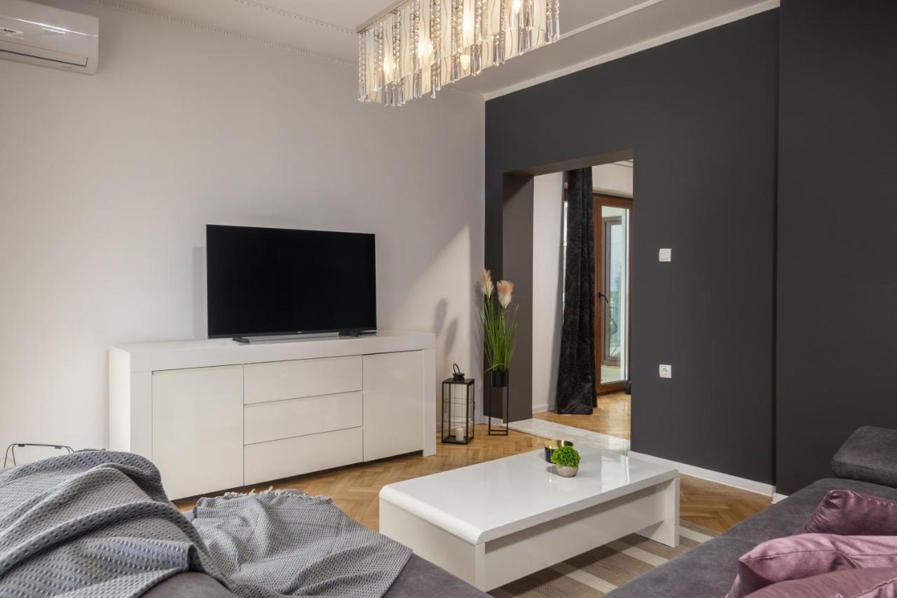 Villa Adriatic, Apartment Chiara With Sea View And Heated Swimming Pool, Free Private Parking, Ичичи Экстерьер фото
