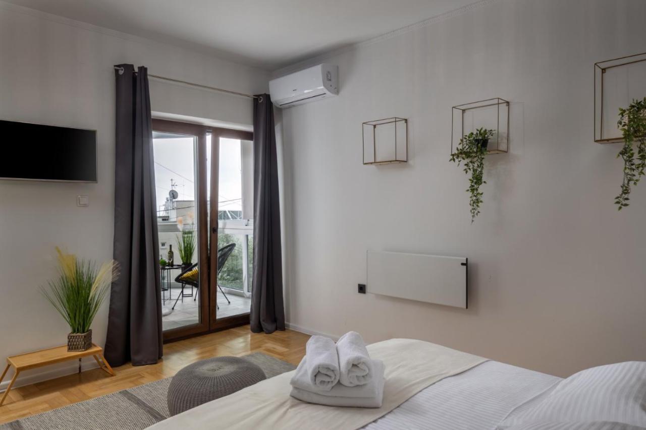 Villa Adriatic, Apartment Chiara With Sea View And Heated Swimming Pool, Free Private Parking, Ичичи Экстерьер фото